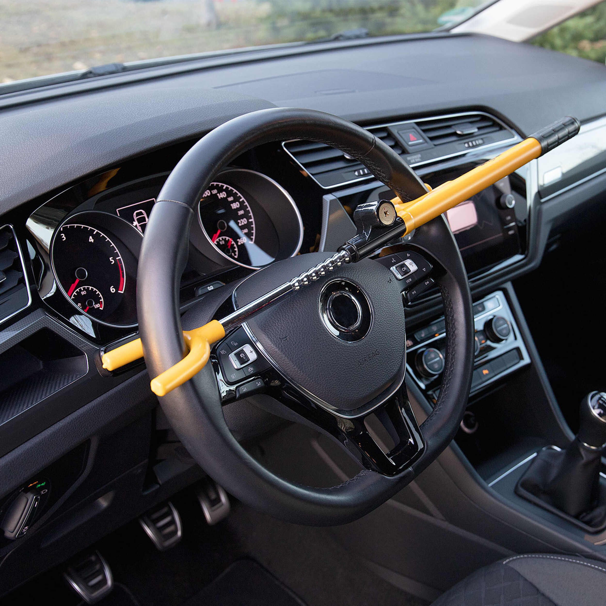 Lenkradsperre mit Schlüssel | alca® AutoSafe Wheel Blocker
